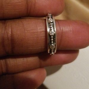 Pandora royalty ring - nwot